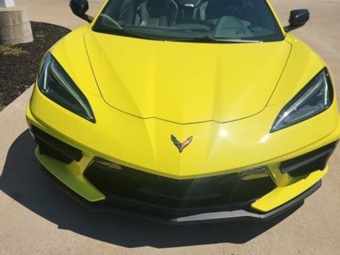 Used 2024 Chevrolet Corvette Stingray Convertible w/ 1LT RWD image 3