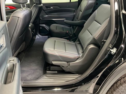 New 2026 Chevrolet Traverse Z71 w/ Enhanced Driving Package AWD/4WD image 22