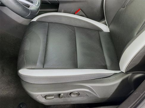 Used 2024 Buick Envision Sport Touring image 23