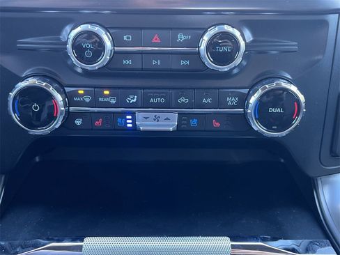 New 2025 Ford F150 Lariat w/ Equipment Group 501A Mid image 9