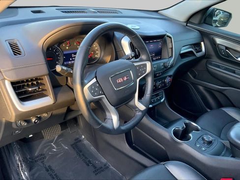Used 2023 GMC Terrain SLT AWD/4WD image 17