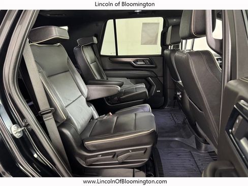 Used 2025 GMC Yukon Elevation AWD/4WD image 11