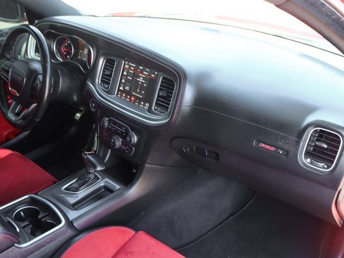 Used 2022 Dodge Charger Scat Pack RWD image 40