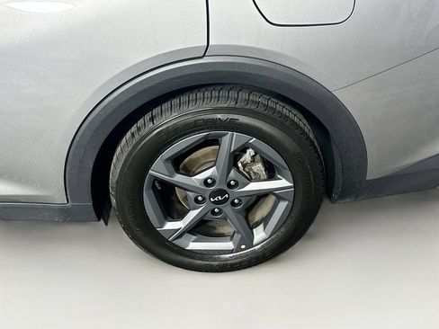 Used 2025 Kia K4 LXS image 11