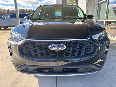 Certified 2023 Ford Escape Platinum image 11