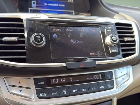 Used 2015 Honda Accord EX-L image 19