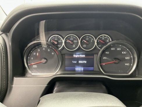 Used 2021 Chevrolet Silverado 2500 LT w/ Convenience Package image 9