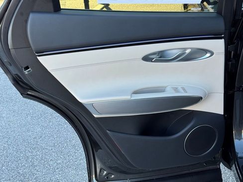 New 2026 Genesis GV70 2.5T Select image 22