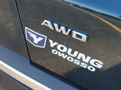 Used 2024 Cadillac XT5 Premium Luxury w/ LPO, Floor Liner Package image 39