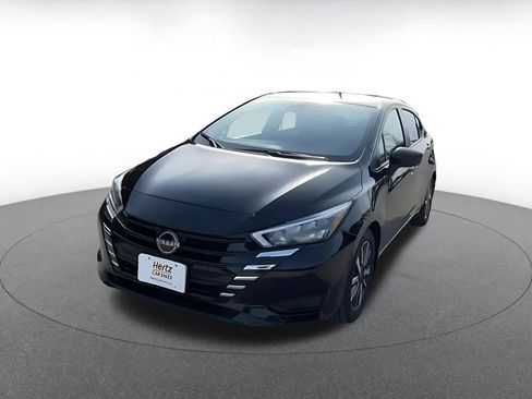 Used 2025 Nissan Versa SV w/ Trunk Package image 7