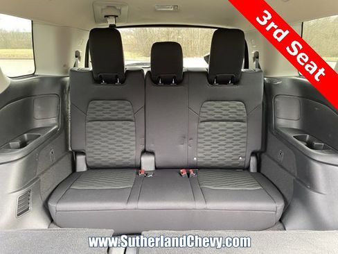Used 2024 Nissan Pathfinder SV image 39