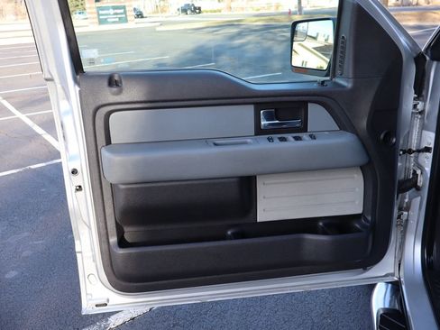 Used 2013 Ford F150 XLT w/ XLT Chrome Pkg image 24