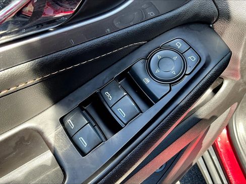 Used 2019 Chevrolet Traverse LT w/ LPO, Cargo Package FWD image 35