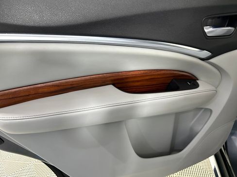 Used 2017 Acura MDX SH-AWD w/ Advance Package image 16