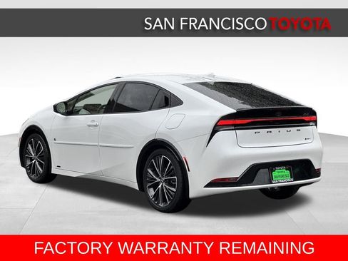 Used 2023 Toyota Prius XLE image 3