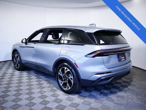 Used 2024 Lincoln Nautilus Premier w/ Jet Appearance Package AWD/4WD image 7