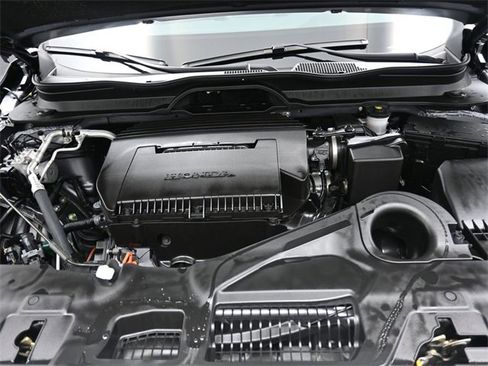 Used 2025 Honda Pilot Touring image 31