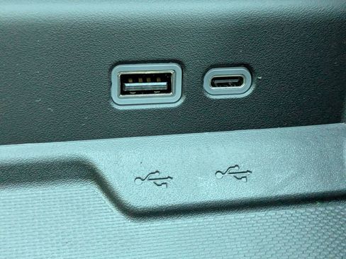 New 2026 Chevrolet Suburban LS image 22