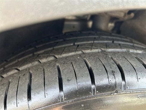 Used 2017 Lincoln MKC Reserve w/ Technology Package image 10