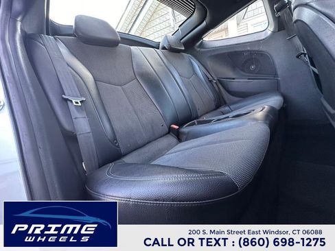 Used 2016 Hyundai Veloster w/ Option Group 02 image 13