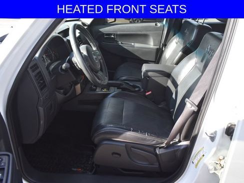 Used 2012 Jeep Liberty Sport AWD/4WD image 4