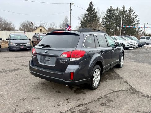 Used 2011 Subaru Outback 3.6R Limited image 5
