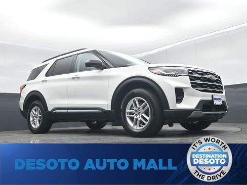 Certified 2025 Ford Explorer Active AWD/4WD image 47