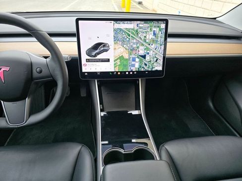 Used 2019 Tesla Model 3 Long Range image 24