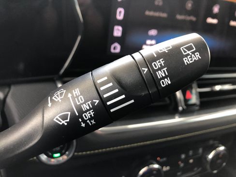 Used 2025 Chevrolet TrailBlazer ACTIV w/ Convenience Package AWD/4WD image 33