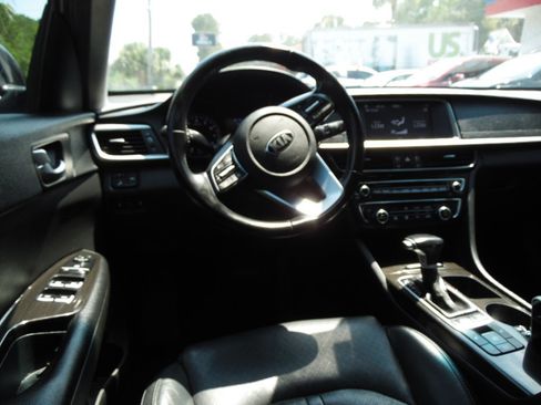 Used 2019 Kia Optima EX FWD image 6