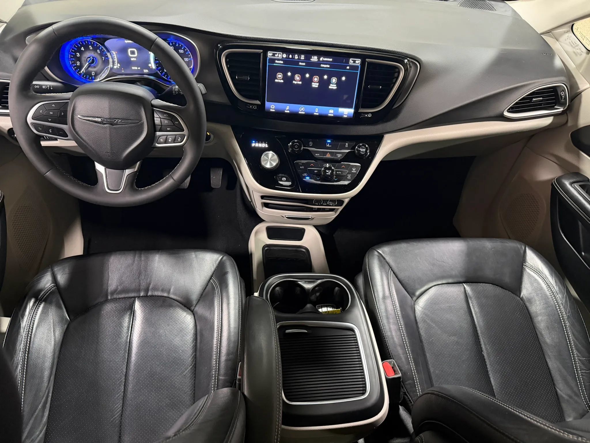 Used 2022 Chrysler Pacifica Touring-L FWD image 50