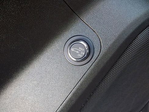 Used 2021 GMC Acadia Denali image 29