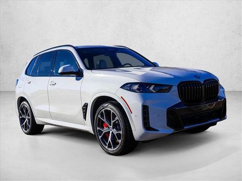 New 2026 BMW X5 xDrive50e w/ M Sport Package image 3