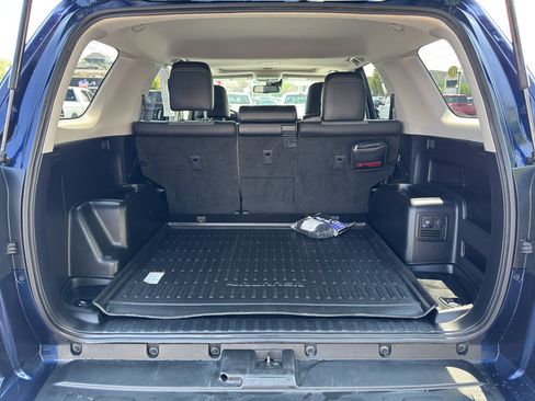 Certified 2023 Toyota 4Runner SR5 Premium w/ Moonroof Package AWD/4WD image 7