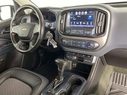 Used 2017 Chevrolet Colorado Z71 AWD/4WD image 13