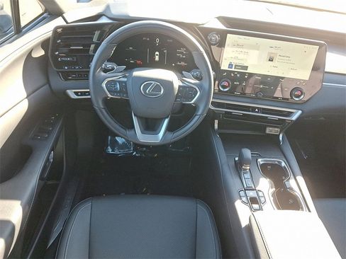 Used 2025 Lexus RX 350 Premium image 12