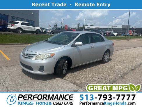 Used 2013 Toyota Corolla LE FWD image 1