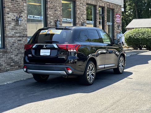 Used 2017 Mitsubishi Outlander ES AWD/4WD image 5