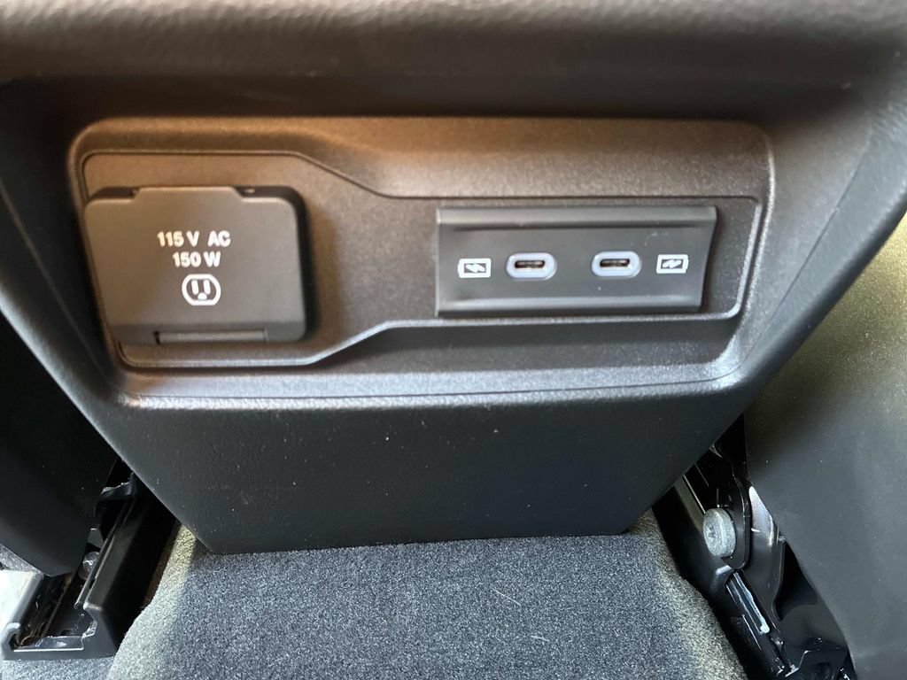 New 2026 Jeep Grand Cherokee Altitude AWD/4WD image 7