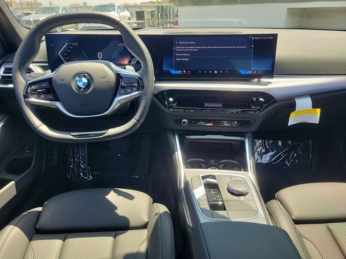 Used 2026 BMW 330i Sedan w/ Premium Package RWD image 10