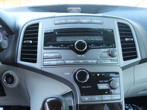 Used 2009 Toyota Venza image 27