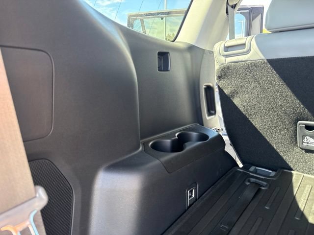 Used 2026 Toyota Highlander Platinum AWD/4WD image 27