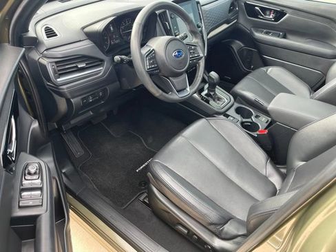 Used 2025 Subaru Forester Limited AWD/4WD image 10