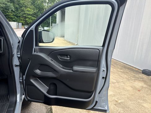 Certified 2026 Nissan Frontier SV w/ All-Weather Content Package AWD/4WD image 19