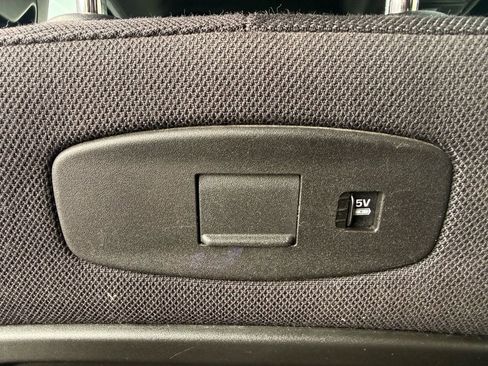 Used 2020 Land Rover Defender 110 X image 27