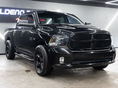 Used 2017 RAM 1500 Express w/ Express Value Package RWD image 8