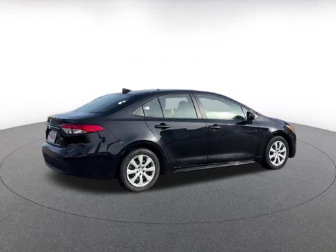 Used 2025 Toyota Corolla LE image 15