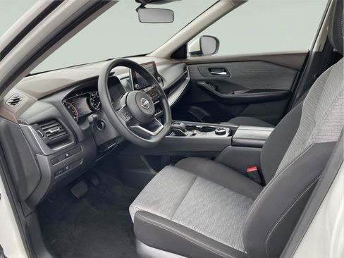 Used 2023 Nissan Rogue SV AWD/4WD image 11