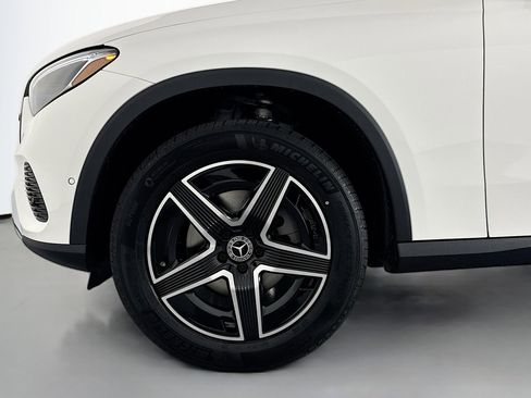 New 2026 Mercedes-Benz GLC 300 image 9