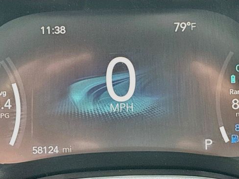 Used 2024 Chrysler Pacifica Limited FWD image 19